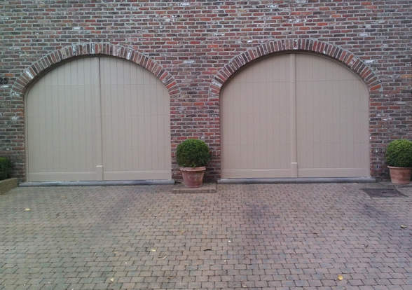 Portes sectionelle aspect bois/alu  - Hörmann - Montré & Laga