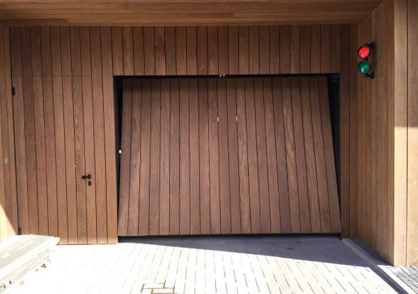 Portes sectionelle aspect bois/alu  - Hörmann - Montré & Laga