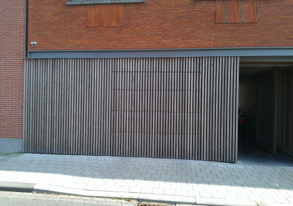 Portes sectionelle aspect bois/alu  - Hörmann - Montré & Laga