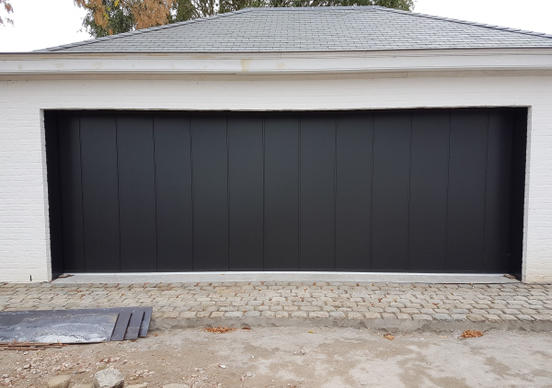 Zijdelingse sectionaalpoorten