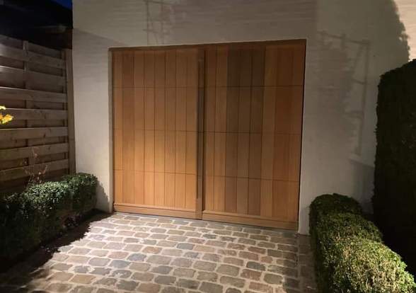 Portes sectionelle aspect bois/alu  - Hörmann - Montré & Laga