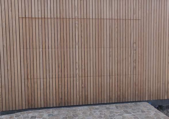 Portes sectionelle aspect bois/alu  - Hörmann - Montré & Laga