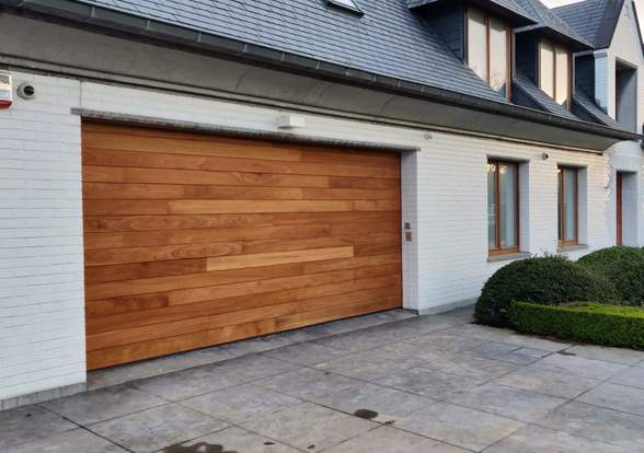 Portes sectionelle aspect bois/alu  - Hörmann - Montré & Laga