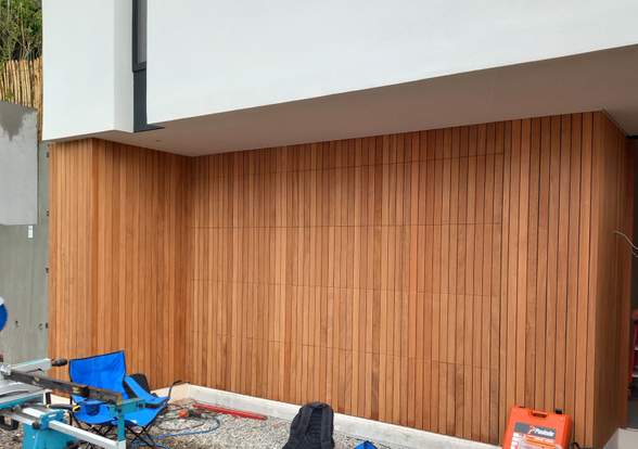 Portes sectionelle aspect bois/alu  - Hörmann - Montré & Laga