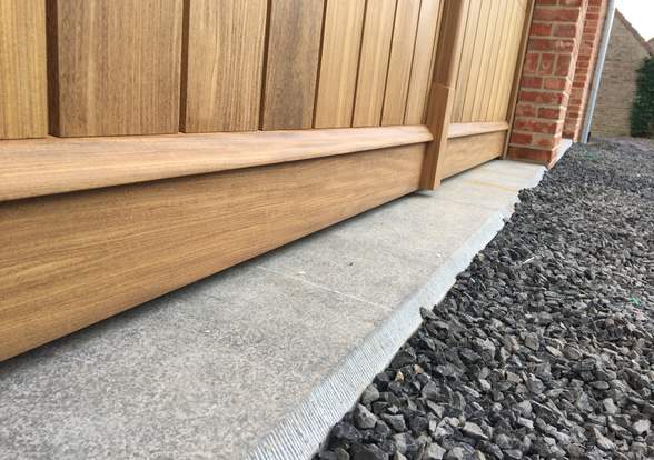 Portes sectionelle aspect bois/alu  - Hörmann - Montré & Laga